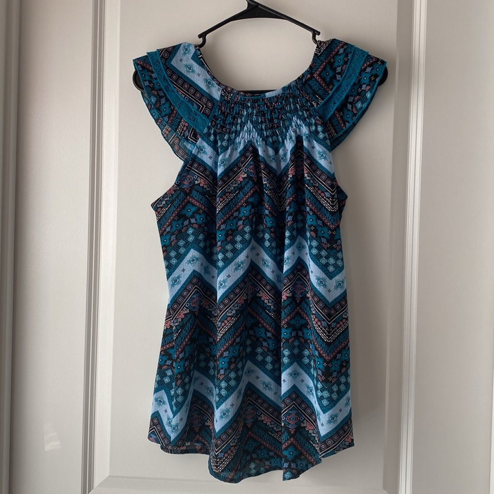 Summer Top - Picture 2 of 5